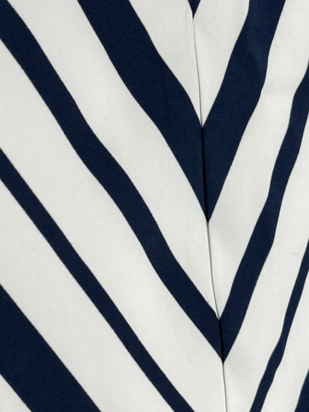 Lane Bryant Plus 22 Chevron Stripe Flare Skirt Navy White Side Zip - Picture 9 of 10